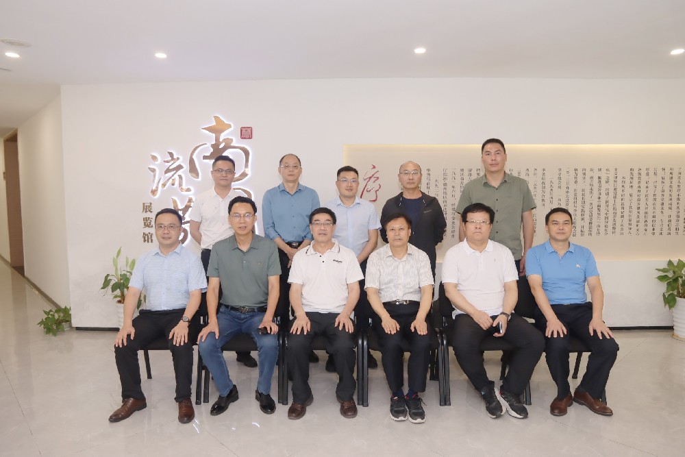 赣州仲裁委主任葛志程一行到所参观指导