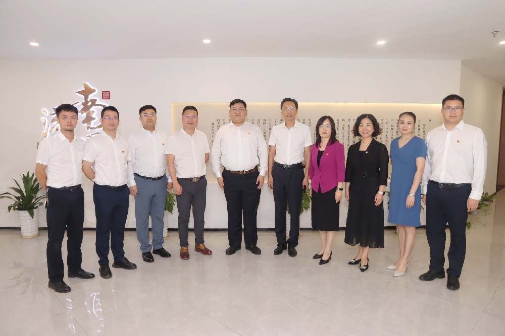 北京市盈科（郑州）律师事务所一行到南芳所参观交流