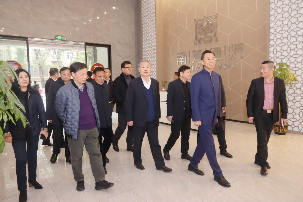 中国商业联合会党委书记、会长姜明一行到所参观考察