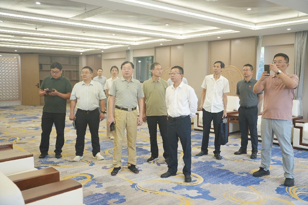 安徽省淮南市司法局考察团一行到南芳所调研参观