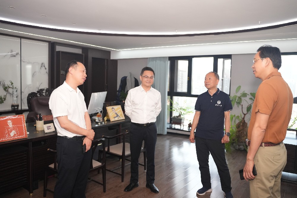 民盟湖北省委会调研组郭鹏一行到南芳所参观并考察基层支部盟务工作